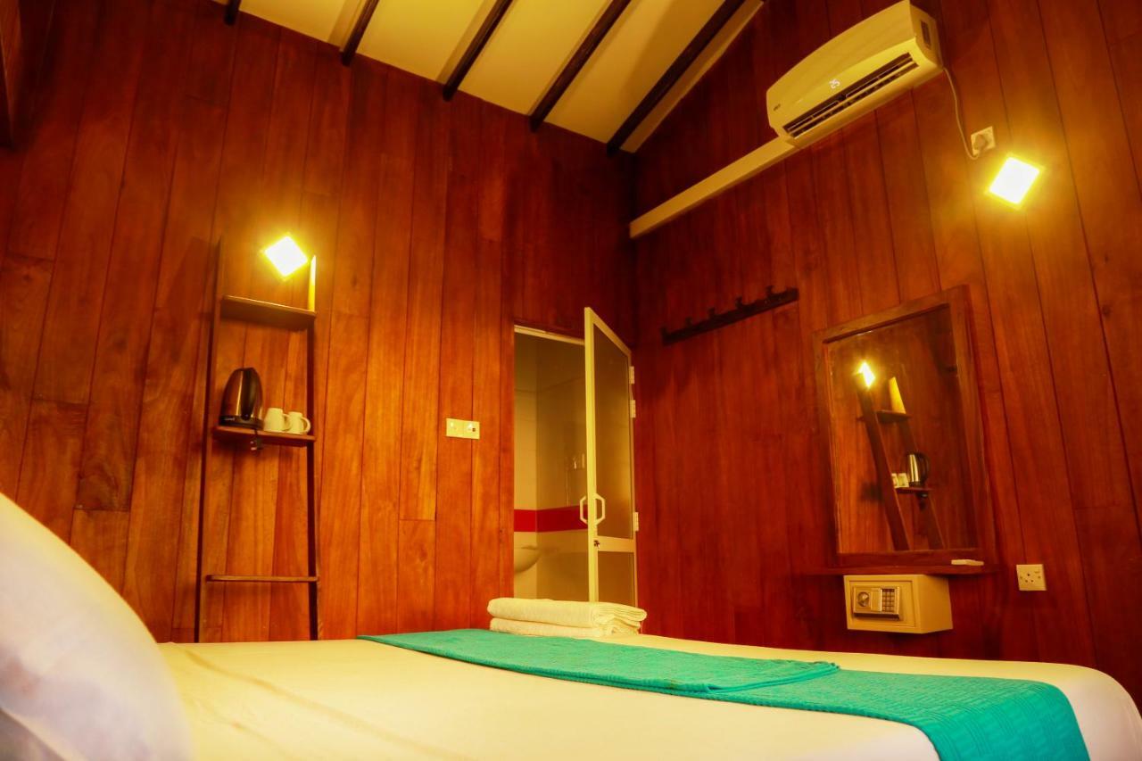 Hikka Ocean Resort Хиккадува Экстерьер фото